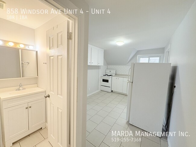 Photo du bâtiment - COZY 1 BED/1 BATH - DOWNTOWN WINDSOR + GAS