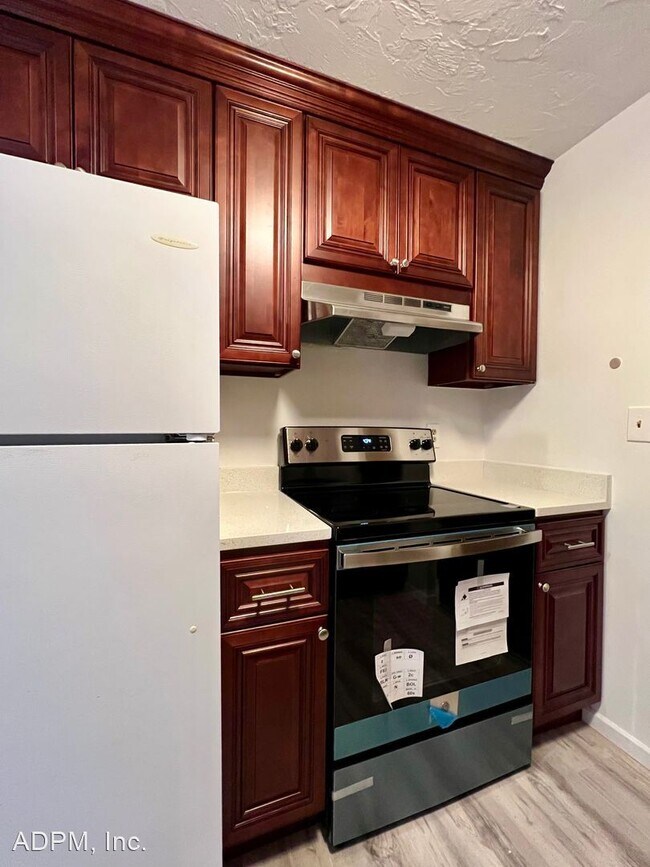Building Photo - 1 br, 1 bath House - 53 Will Drive Unit 140