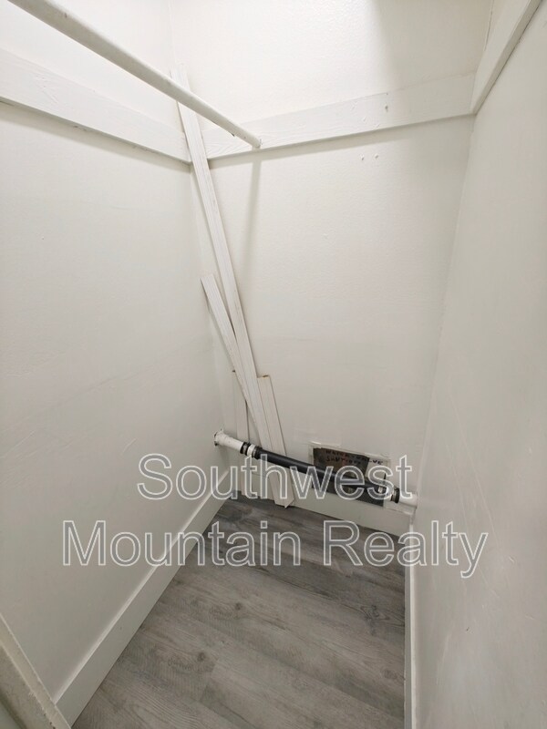 Building Photo - 7122 N 48th Ave