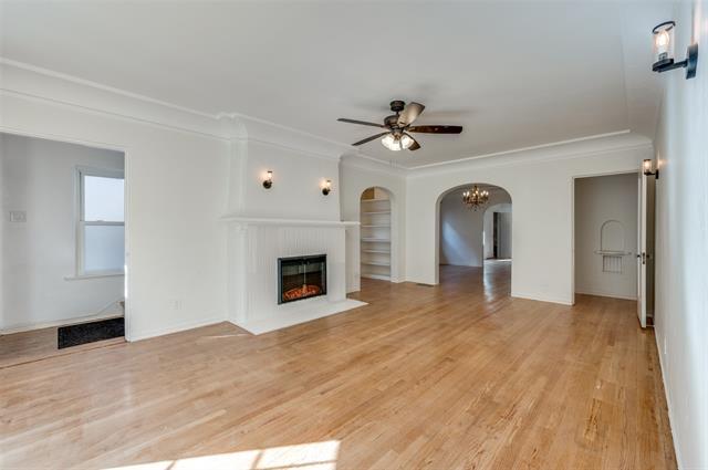 Foto del edificio - 4328 University Blvd