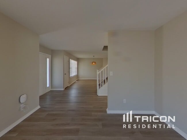 Building Photo - 9508 Waterbury Dr