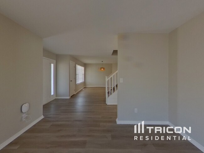 Foto del edificio - 9508 Waterbury Dr