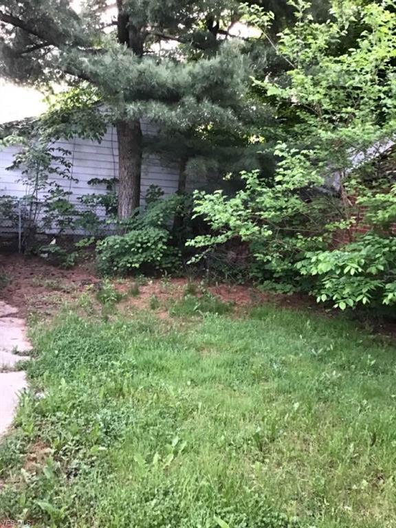 Foto del edificio - 3637 E 105th St