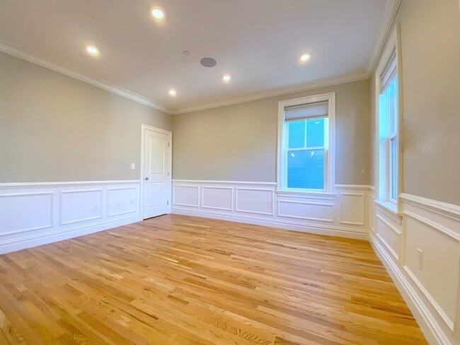 Building Photo - 15 Tremont St