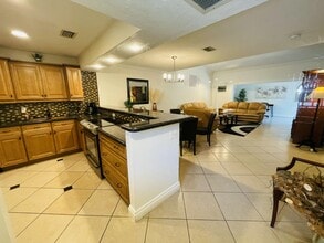 Building Photo - 2924 NW 69th Ct