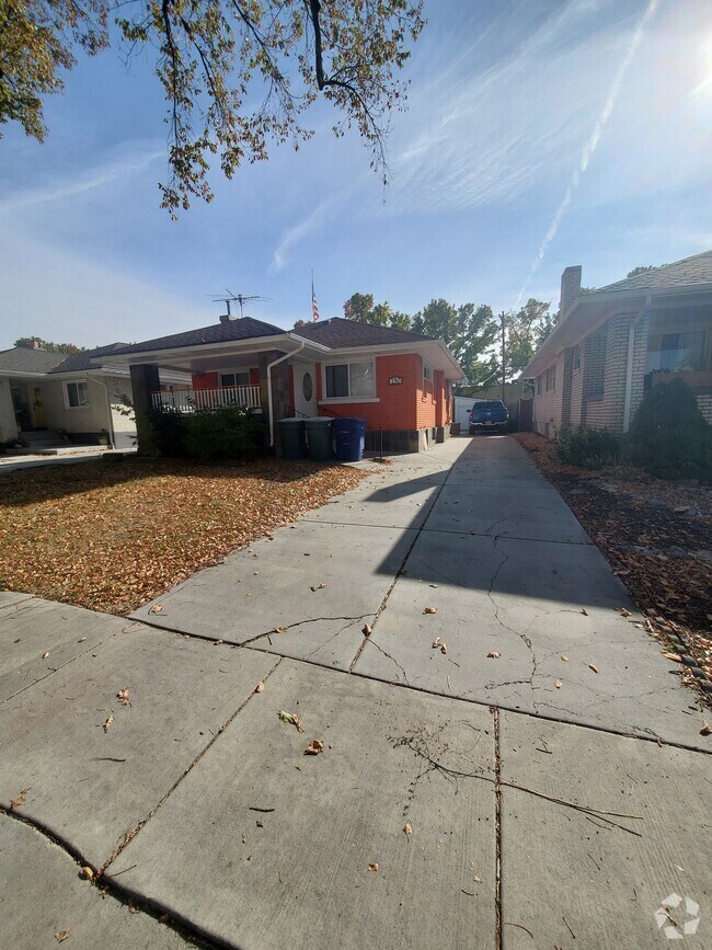 1 Bedroom Dog Friendly Apartments under 1,200 in Salt Lake City, UT