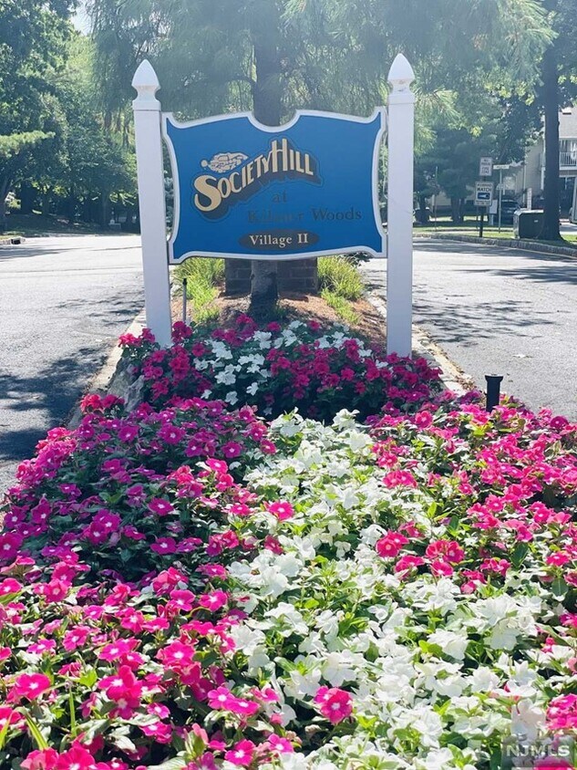 876 Juniper Way, Mahwah, NJ 07430 Condo for Rent in Mahwah, NJ