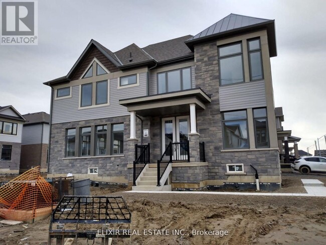 Building Photo - 3 Weylie St