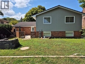 Building Photo - 608 Winchester Crescent