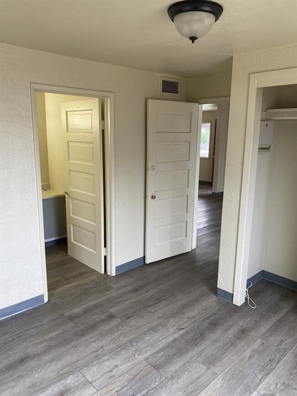 Building Photo - FRESH HOME FOR ALL FAMILY