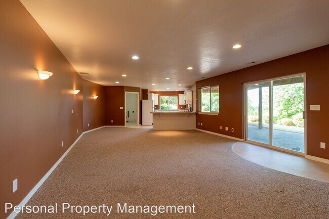 Building Photo - 1 br, 1 bath House - 18606 NE 149th Street B