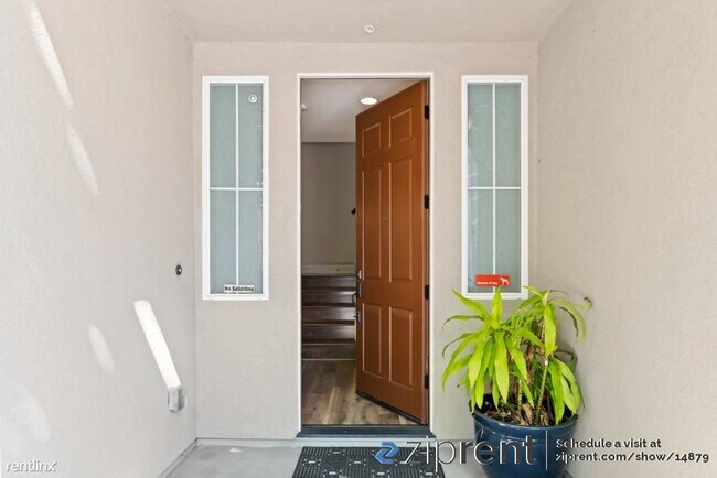 Building Photo - 3 br, 3.5 bath Townhome - 86 Muller Place,...