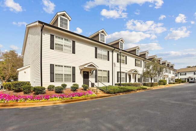 Building Photo - Sundance Creek Townhomes