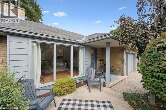 Building Photo - 272 Hartwood Pl