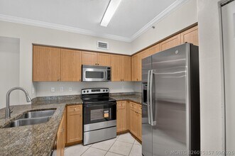 Building Photo - 6370 Emerald Dunes Dr