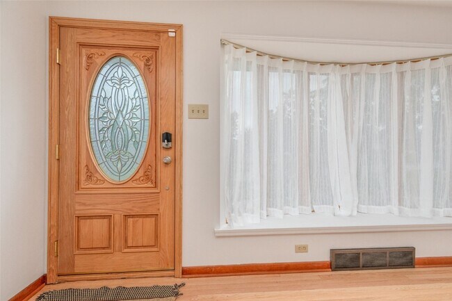 Foto del edificio - 9715 Grantview Dr