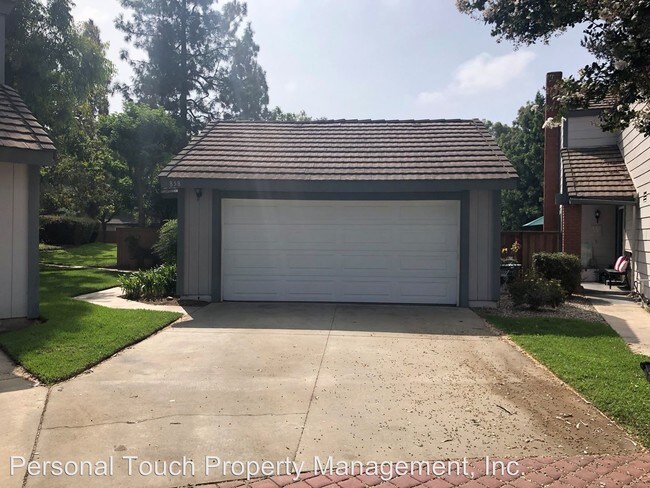Building Photo - 2 br, 2 bath House - 858 Tucson Ct.