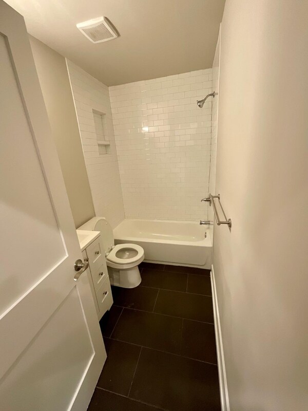 Foto del edificio - 4629 E Thompson St