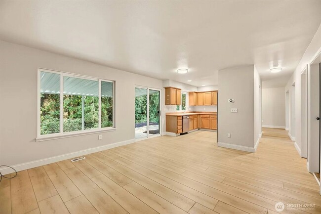 Building Photo - Monroe