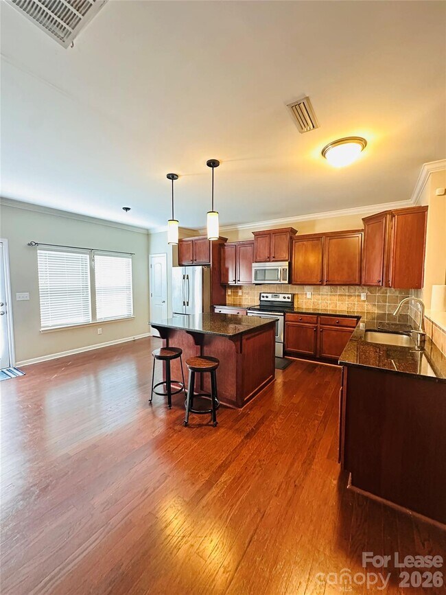 Foto del edificio - 9704 Hanberry Blvd