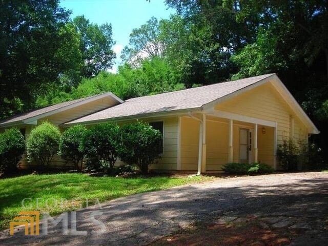 Primary Photo - 756 Happy Hollow Rd