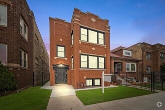 Building Photo - 1010 S Mason Ave