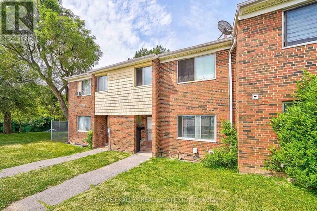 Photo du bâtiment - 2012 Sheppard Ave W