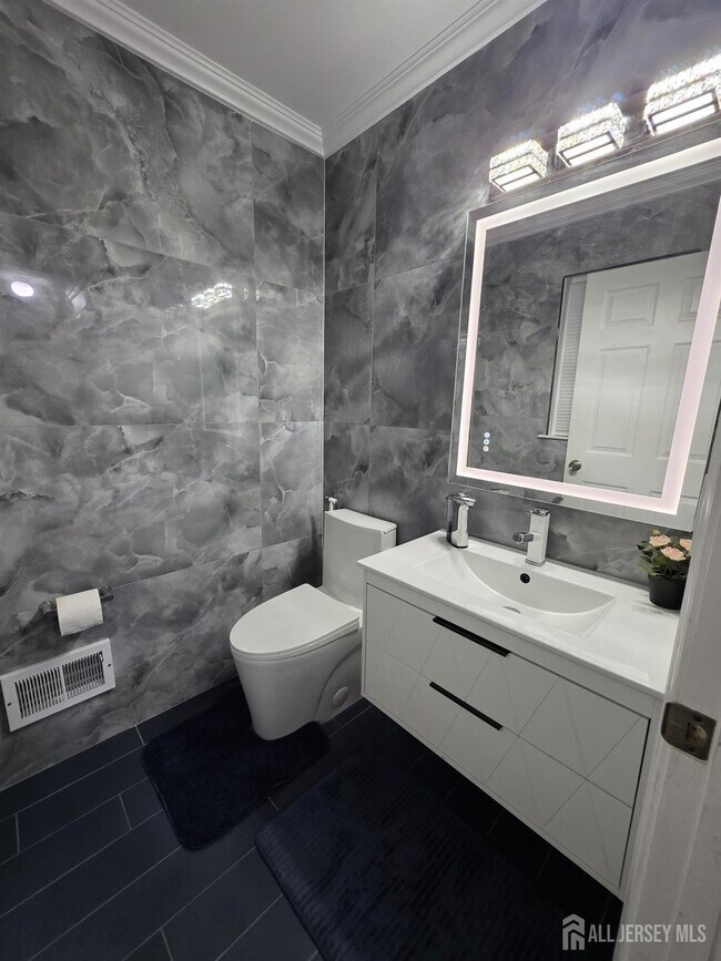 Foto del edificio - 78 Chariot Ct