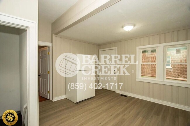 Foto del edificio - 2-Bedroom 1-Bath + Bonus room