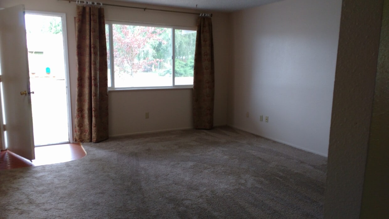 201 SE Bridgeway Ave, Corvallis, OR 97333 House for Rent in Corvallis