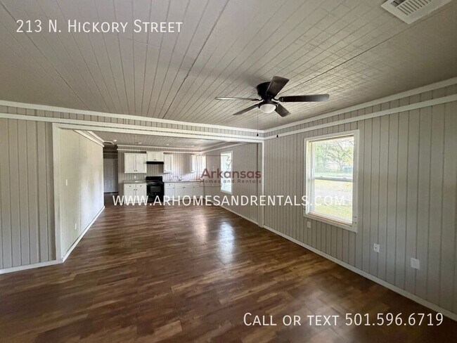 Foto del edificio - 213 N Hickory St