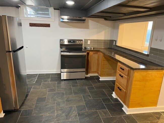 Photo - 4255 Northeast Wygant Street Apartments