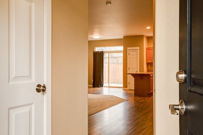 Building Photo - Glencory Community Home with Attached Gara...