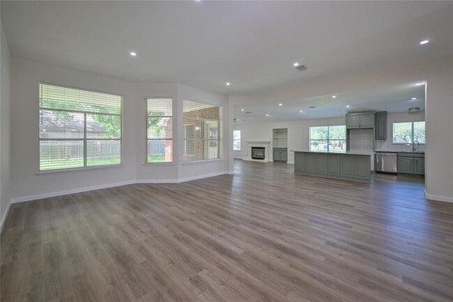 Building Photo - 13364 Amasia Dr