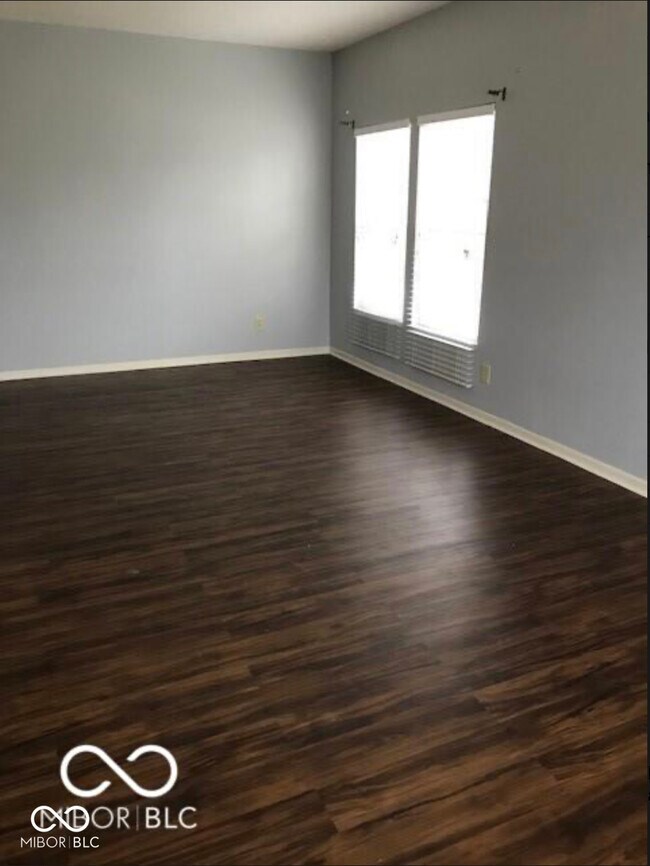 Building Photo - 10563 Adam Dr