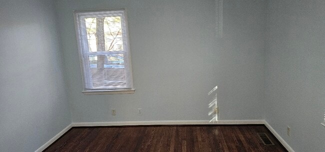 Building Photo - 2701 Patrick Rd