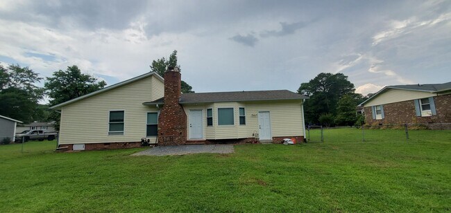 Foto del edificio - 1401 Carnsmore Dr