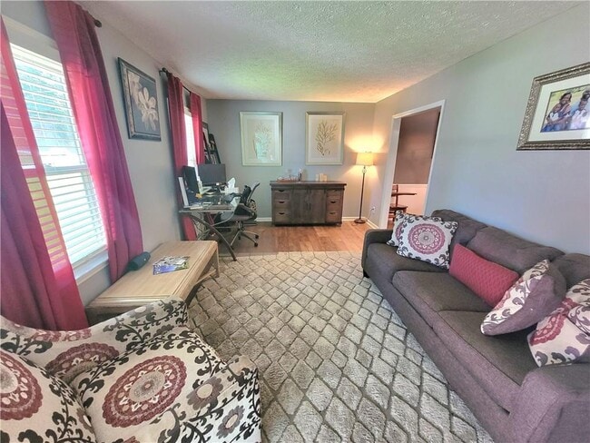 Building Photo - 4257 Duesenberg Dr
