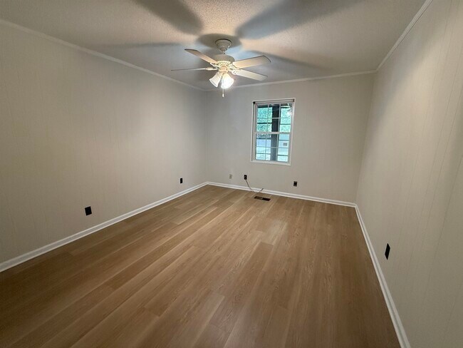 Foto del edificio - 4067 Fairway Dr