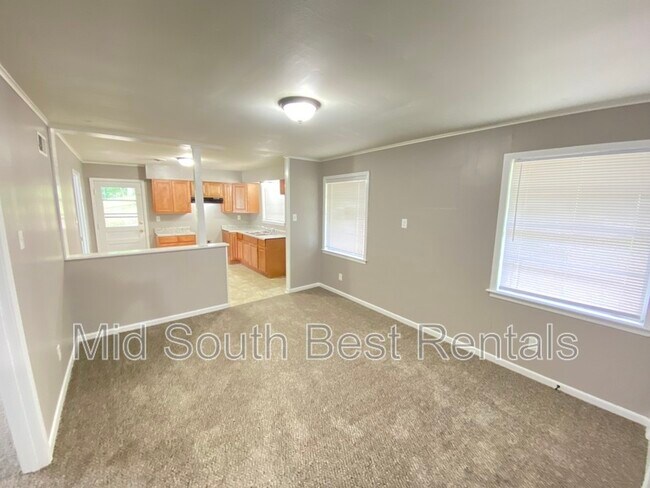 Foto del edificio - 3411 Lockwood (Raleigh)