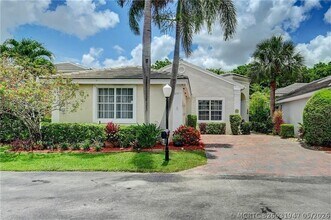Building Photo - 8171 Hampton Wood Dr