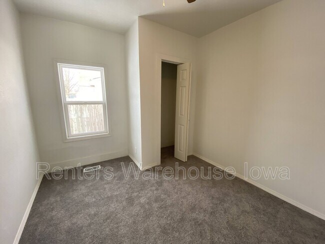 Foto del edificio - 2311 Logan Ave
