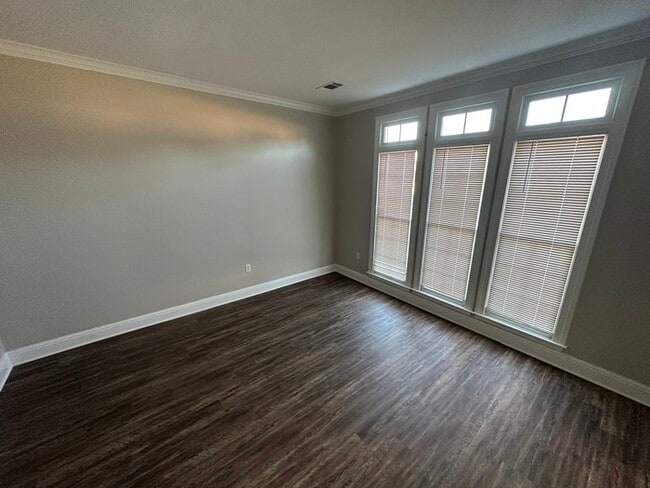 Building Photo - 7713 Antigua Dr