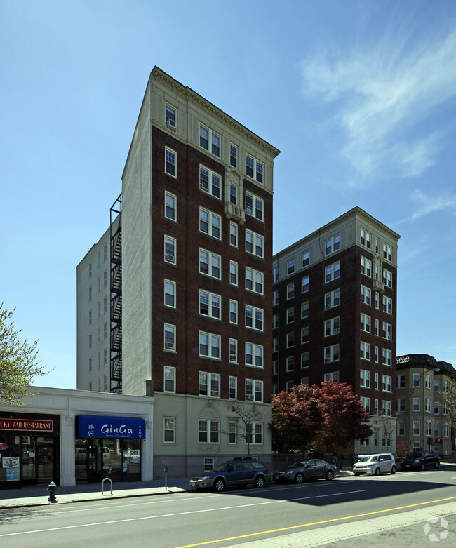 Foto del edificio - The Regent Apartments