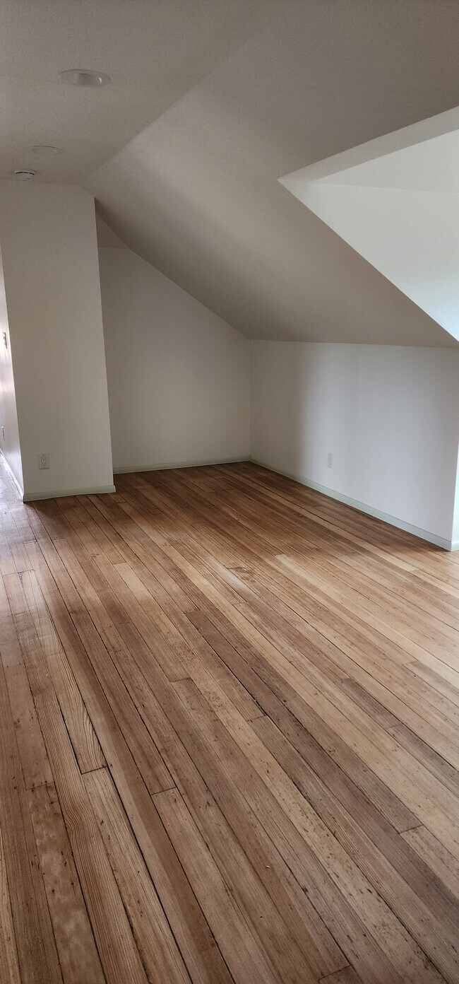 Foto del edificio - 523 Iron Ave SW