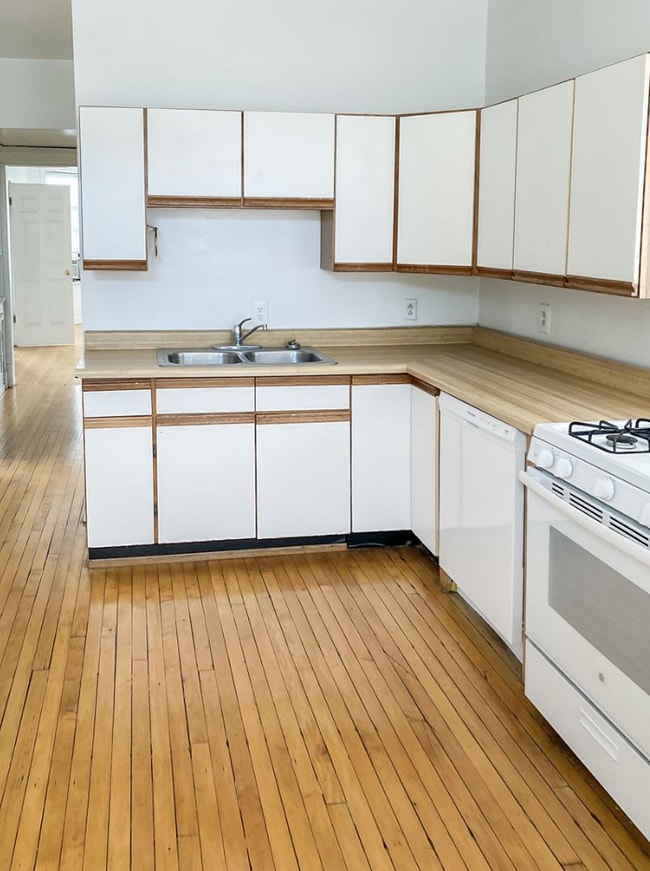 Foto del edificio - 2326 N Southport Ave