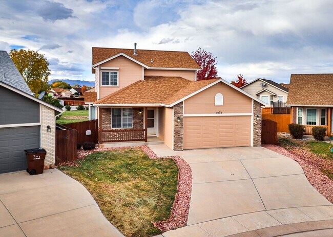 Building Photo - Great 4Bd, 3.5Bth, 2Car w/Amazing view!