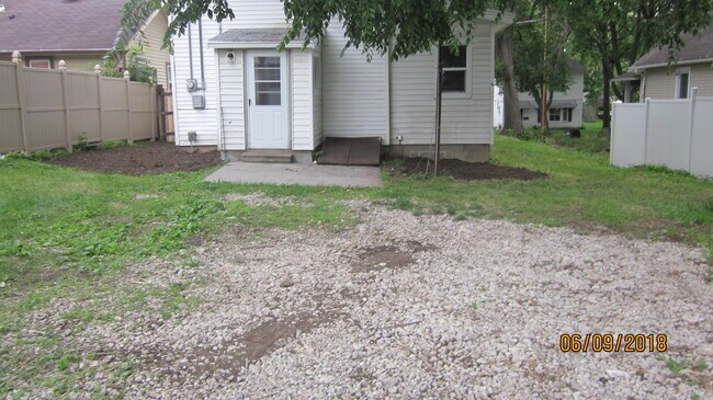 Building Photo - 3306 3rd St