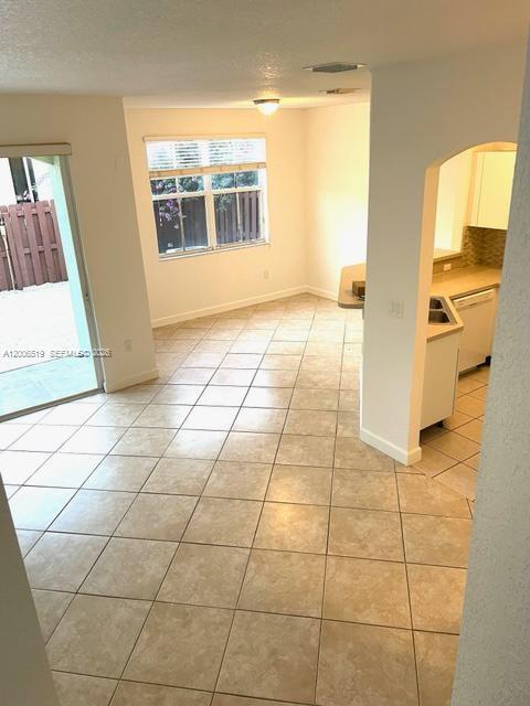 Building Photo - 8157 NW 108th Pl