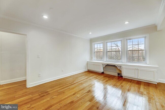 Foto del edificio - 1812 W Abingdon Dr